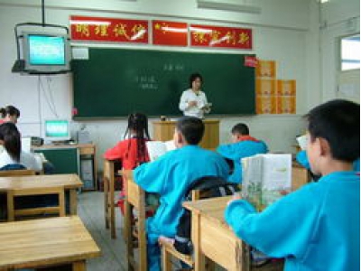 如何指导学生在电大汉语言文学教学中积累更多知识